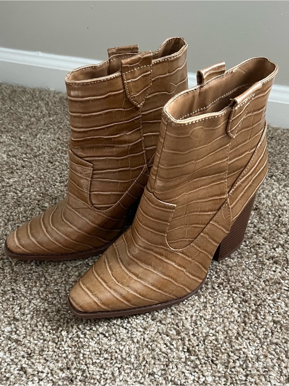 Women's Tan Croc-Embossed Ankle Boots